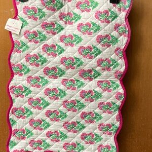Floral Placemats Solid Pink Trim cotton Love Shack Set Of 6 NWT